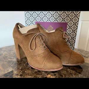 Light Brown Oxford Block Heels W/ Box!